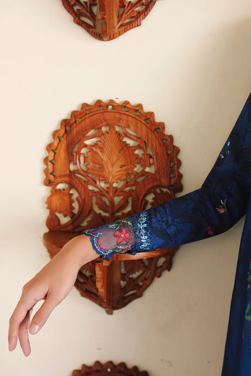 QAMALKAR | QPRINTS WINTER '25 - SILAS