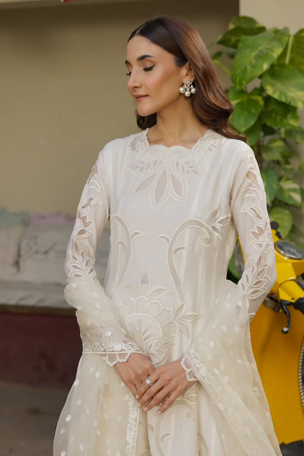 Ansab Jahangir |Vera