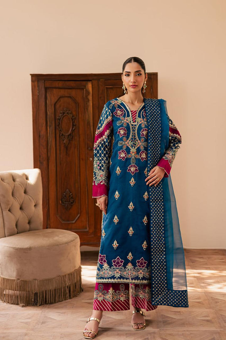 Emaan Adeel|Suave Luxury Formals '25-AVOIR
