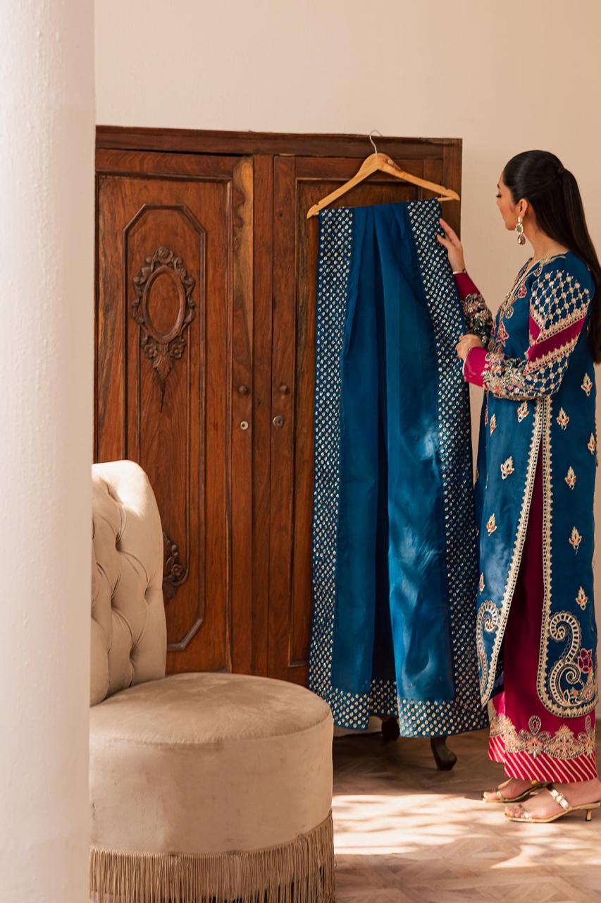 Emaan Adeel|Suave Luxury Formals '25-AVOIR