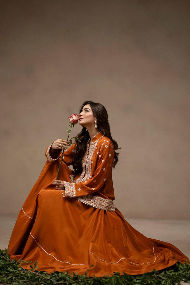 Mohsin Naveed Ranjha|Chai Coffee Luxury PretS/S25 Vol. 4-Paprika Spice