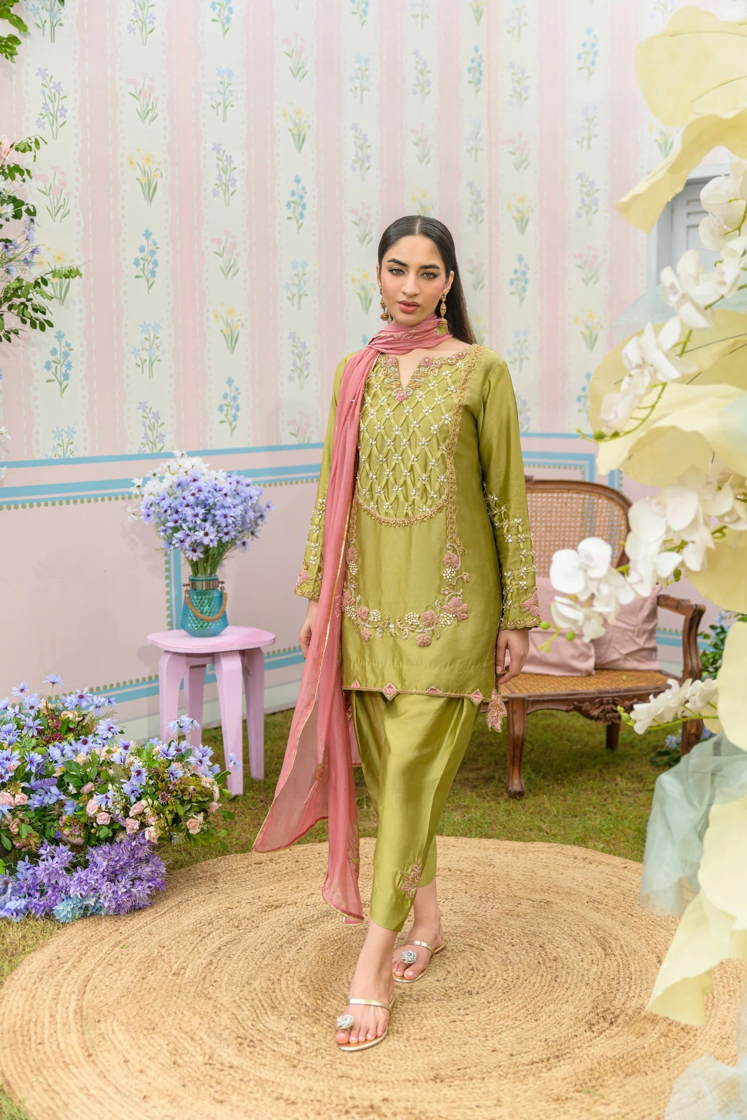 Flairs Studio| Zarayna-Festive Formals '25 - Champagne Toast