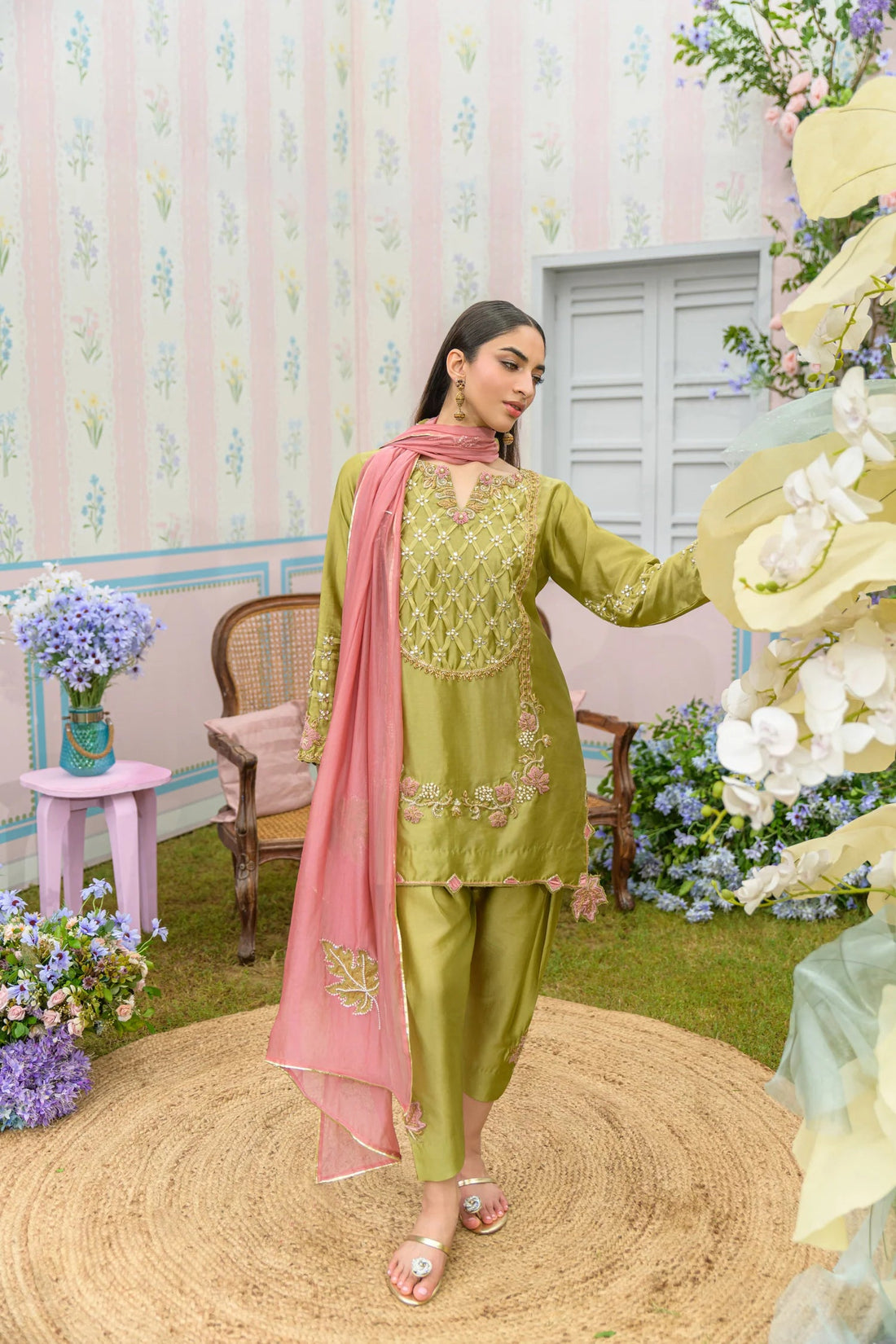 Flairs Studio| Zarayna-Festive Formals '25 - Champagne Toast