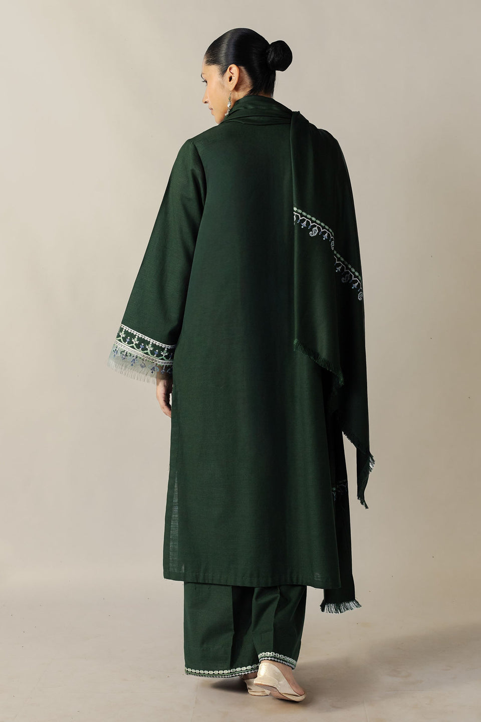 zara shahjahan | Pret A/W 2025 - FERN
