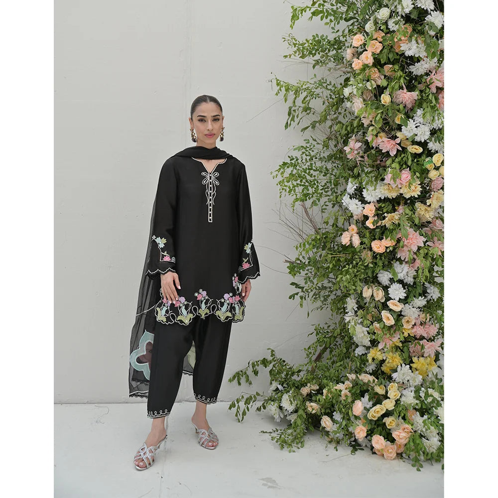 NIMRAH HAFSA | IRINA FULL SET