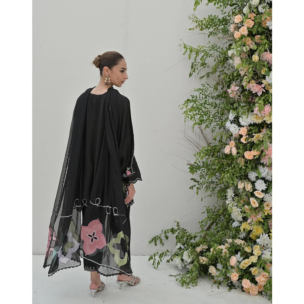 NIMRAH HAFSA | IRINA FULL SET