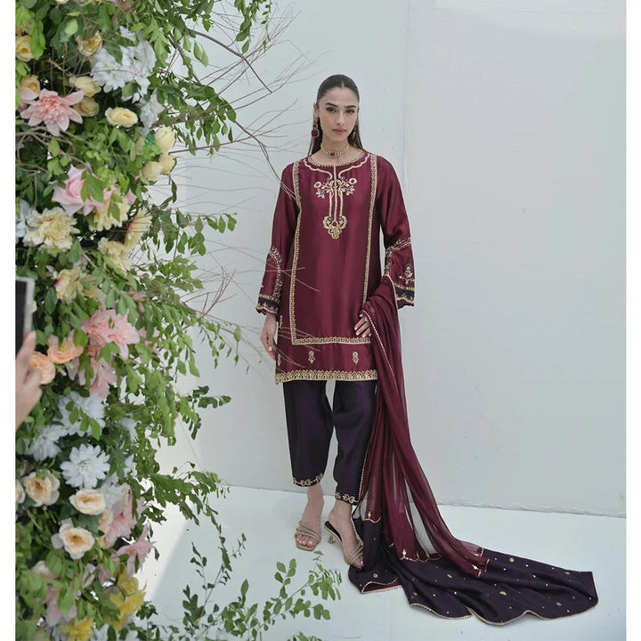 NIMRAH HAFSA | MAYRA FULL SET