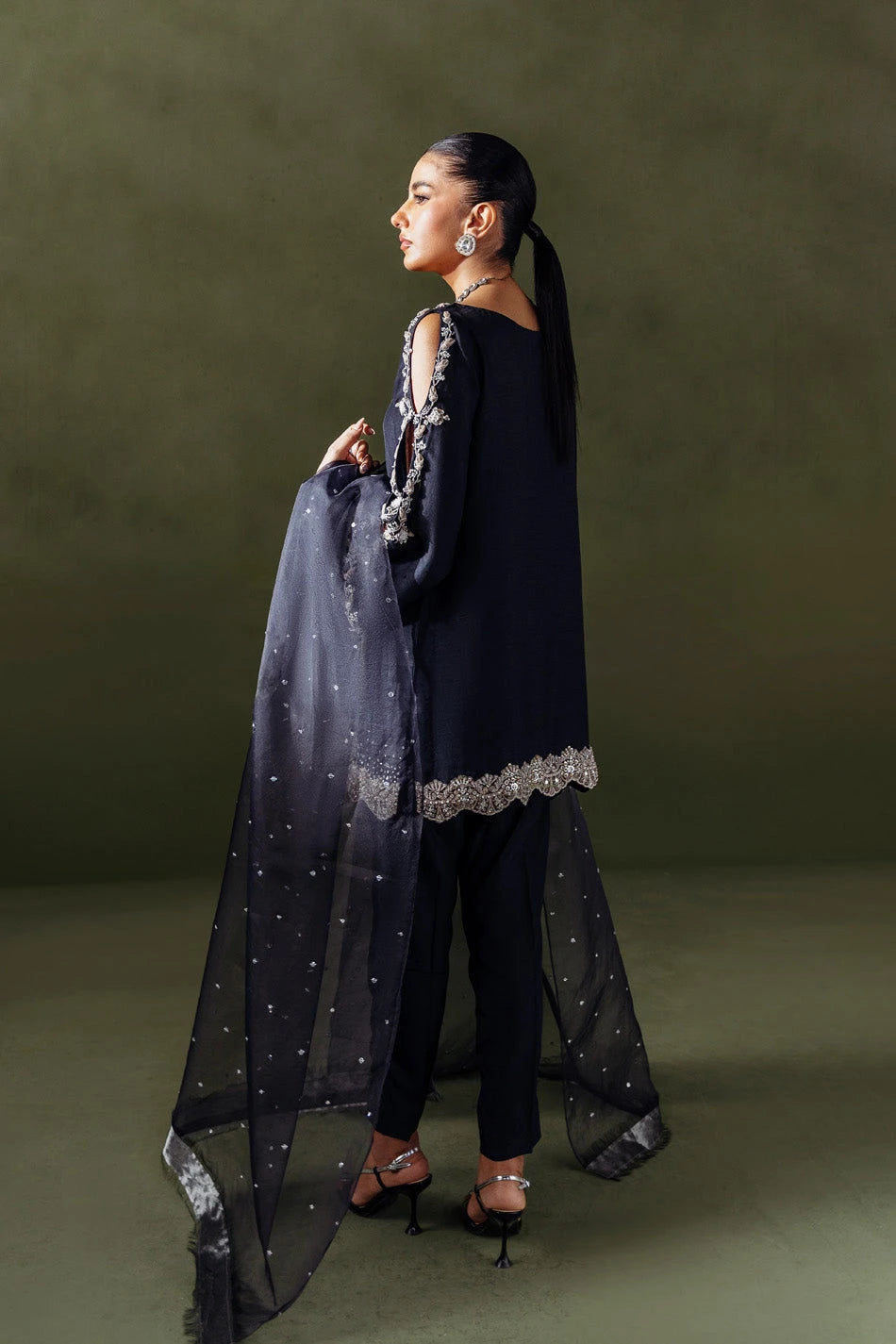 Ammara Khan|Solenne '25 - Midnight Sparkle (D-08)