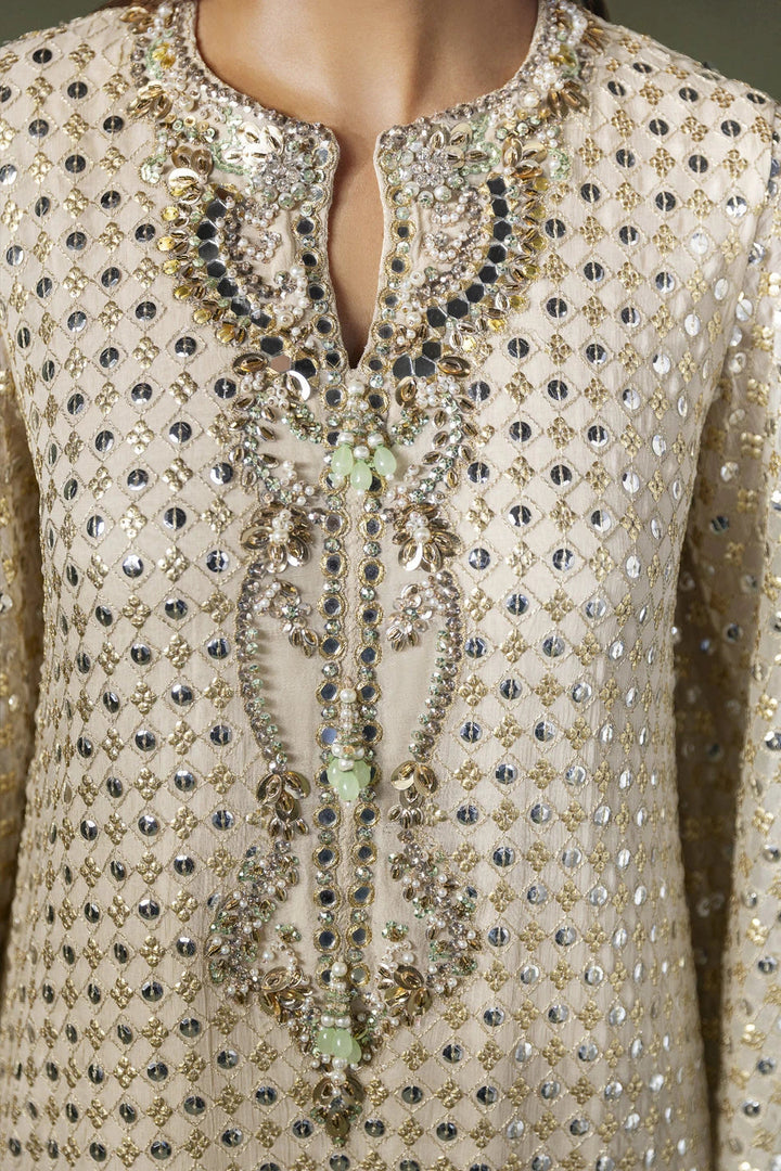 Ammara Khan| Solenne '25 - Mirror Bloom (D-10)