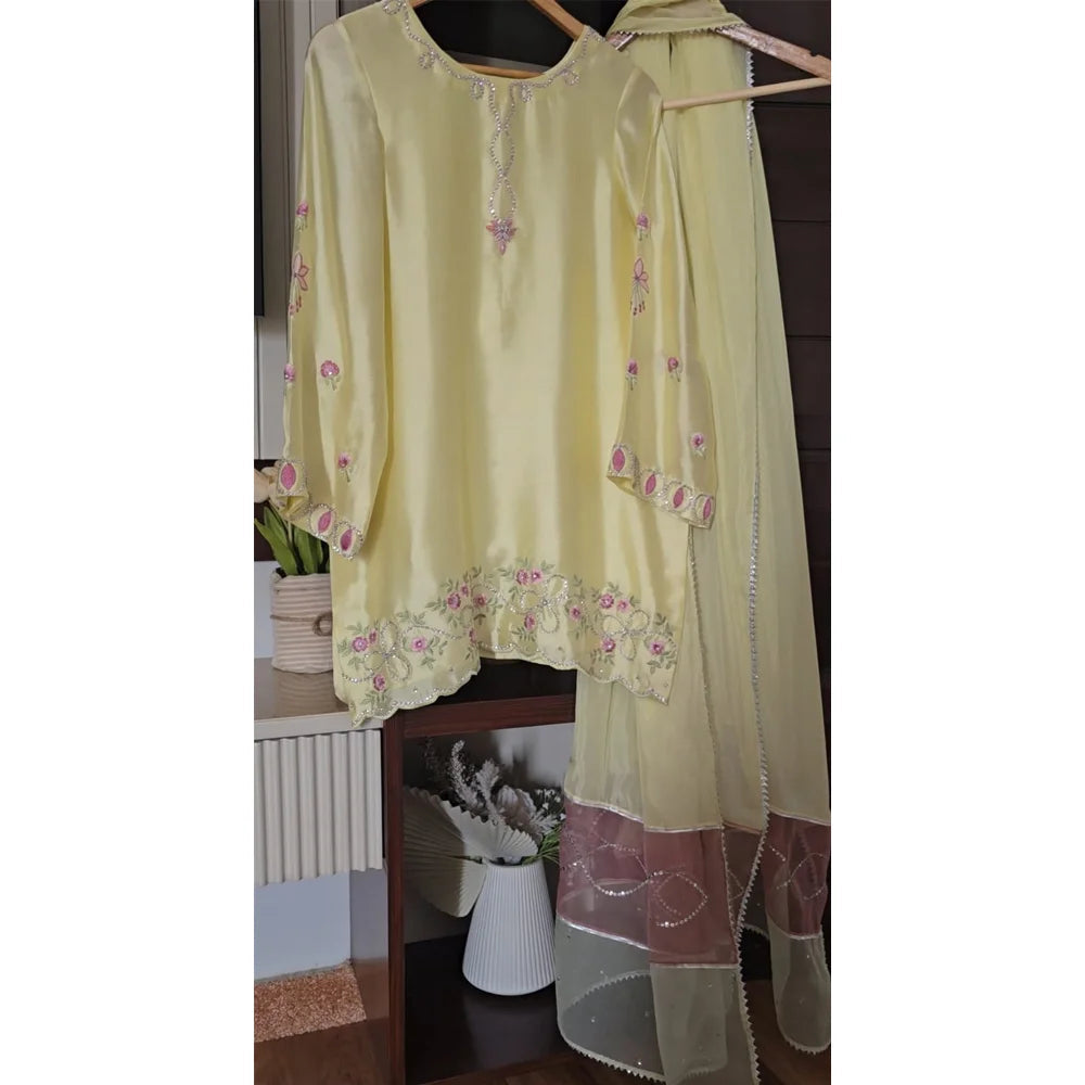 NIMRAH HAFSA | ROSEPINK X BUTTERYELLOW