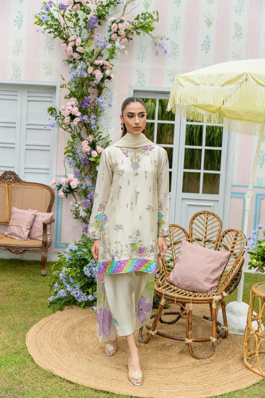 Flairs Studio|Zarayna-Festive Formals '25 - Unicorn