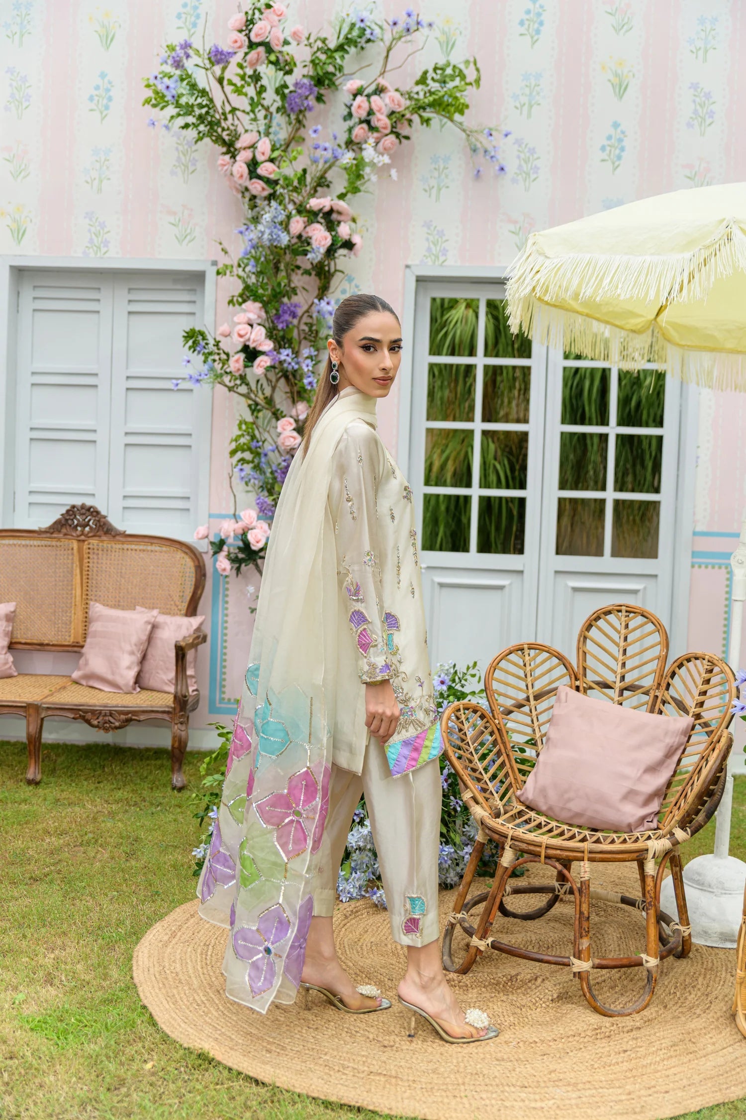 Flairs Studio|Zarayna-Festive Formals '25 - Unicorn