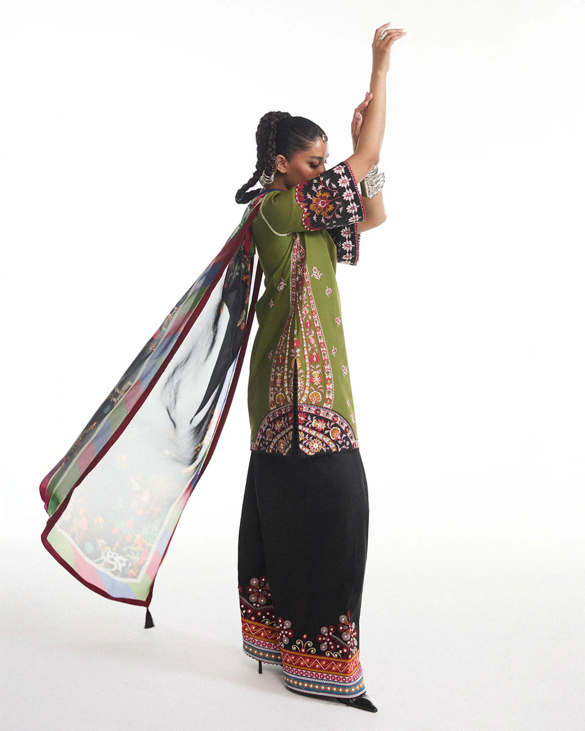 Jugnu| S’25 EID Pret’25-LAVANYA-Scarf