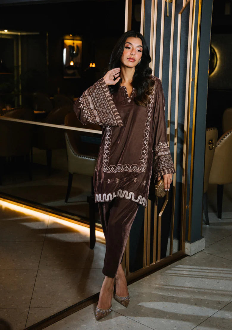 Solids Official | Velvet Luxe '25 - ZURI